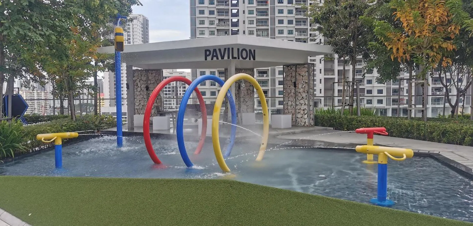 Urban Suites - Dolphin'S Home Jelutong Apartment